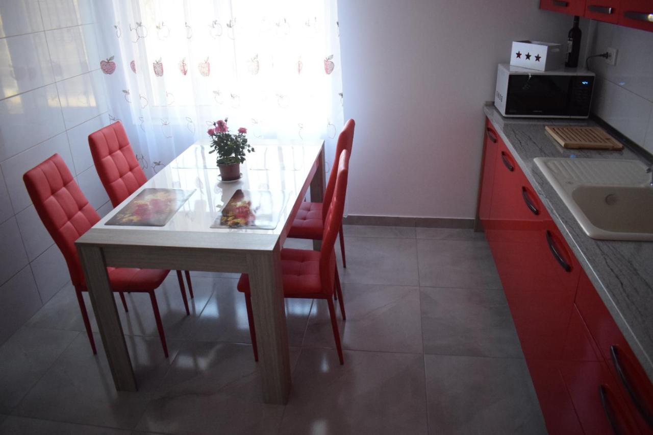 Отель Casa Dumitru Cerasu Экстерьер фото